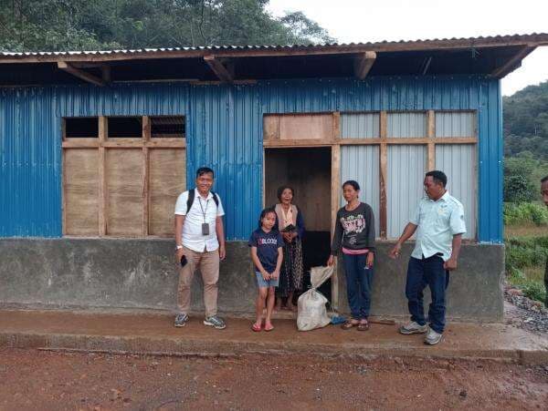 Kisah Haru Yustina, Belasan Tahun Tinggal di Pondok Reyot, Kini Dapat Rumah Layak Huni Kisah Haru Yustina, Belasan Tahun Tinggal di Pondok Reyot, Kini Dapat Rumah Layak Huni