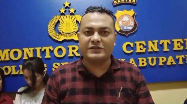 Puluhan Toko Pasar Tambak Digembok, Ahli Waris Laporkan ke Polres Serang Puluhan Toko Pasar Tambak Digembok, Ahli Waris Laporkan ke Polres Serang
