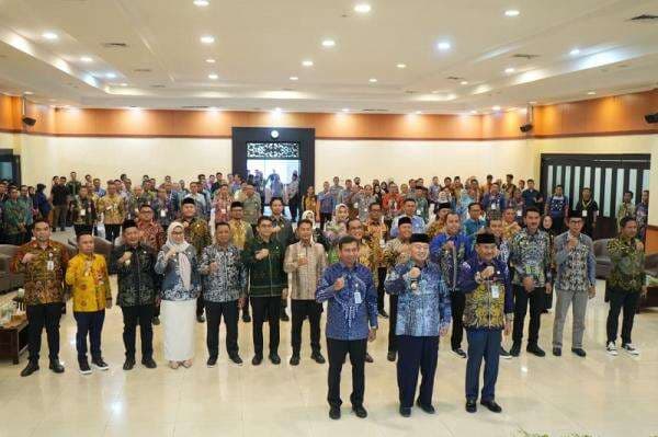 Pemkab Kotabaru Hadiri Penandatanganan Komitmen Penyelesaian TLRHP BPK Semester II 2025 Pemkab Kotabaru Hadiri Penandatanganan Komitmen Penyelesaian TLRHP BPK Semester II 2025