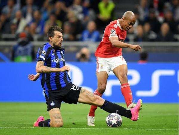 Francesco Acerbi: Pahlawan Nerazzurri yang Mencetak Gol Perdananya di Liga Champions Francesco Acerbi: Pahlawan Nerazzurri yang Mencetak Gol Perdananya di Liga Champions