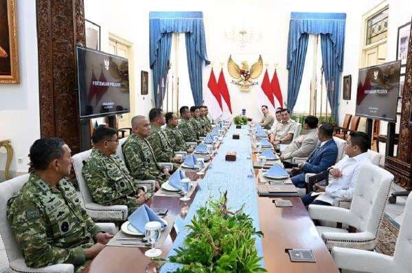 Prabowo Bertemu Panglima dan Para Kepala Staf TNI, Dapat Kabar Baik Pembangunan di Papua Prabowo Bertemu Panglima dan Para Kepala Staf TNI, Dapat Kabar Baik Pembangunan di Papua
