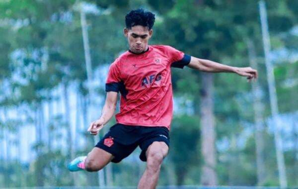 Persaingan ke Timnas Indonesia U-22 Sengit, Ong Kim Swee Minta 2 Pemain Persik Kediri Kerja Keras Persaingan ke Timnas Indonesia U-22 Sengit, Ong Kim Swee Minta 2 Pemain Persik Kediri Kerja Keras