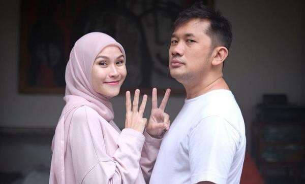 Zaskia Adya Mecca Cari Pelaku Penganiayaan Karyawannya: Dia Ngaku Anggota Zaskia Adya Mecca Cari Pelaku Penganiayaan Karyawannya: Dia Ngaku Anggota