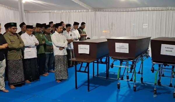 3 Jenazah Santri Korban Ponpes Al Khoziny Dipulangkan, Keluarga: Kami Ikhlas 3 Jenazah Santri Korban Ponpes Al Khoziny Dipulangkan, Keluarga: Kami Ikhlas