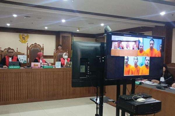 Ammar Zoni Protes Sulit Komunikasi dengan Pengacara, Minta Hadir Langsung di Sidang Ammar Zoni Protes Sulit Komunikasi dengan Pengacara, Minta Hadir Langsung di Sidang