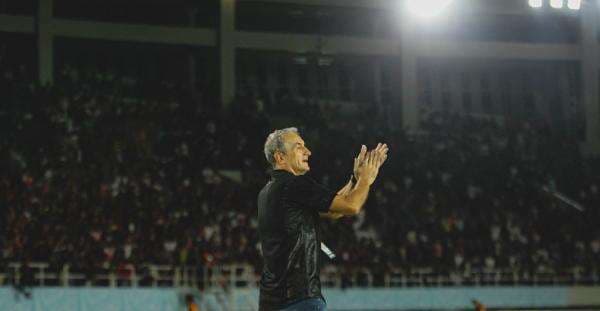 Kata-Kata Milomir Seslija Setelah Kembali Ditunjuk Jadi Pelatih Persis Solo Kata-Kata Milomir Seslija Setelah Kembali Ditunjuk Jadi Pelatih Persis Solo