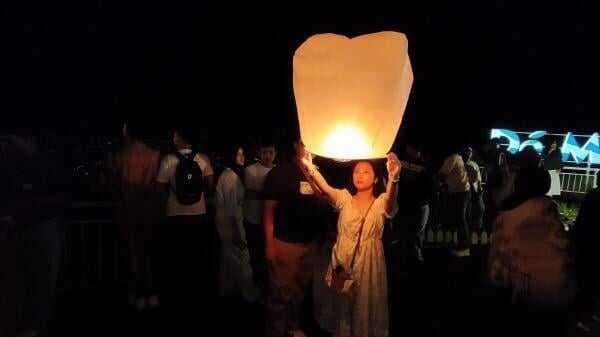 Sambut Tahun Baru 2025, Ratusan Lampion Diterbangkan Di Kawasan Patuk Gunungkidul Sambut Tahun Baru 2025, Ratusan Lampion Diterbangkan Di Kawasan Patuk Gunungkidul