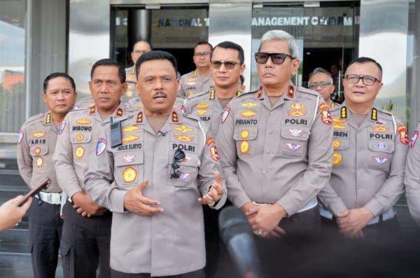 Arahan Kapolri! Kakorlantas Minta Jajarannya Gaungkan Program Polantas Menyapa dan Melayani Arahan Kapolri! Kakorlantas Minta Jajarannya Gaungkan Program Polantas Menyapa dan Melayani