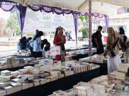 Gedung Landraad Disulap Jadi Ruang Literasi, Ribuan Buku Dijajakan Murah Rayakan Seabad Pramoedya Gedung Landraad Disulap Jadi Ruang Literasi, Ribuan Buku Dijajakan Murah Rayakan Seabad Pramoedya