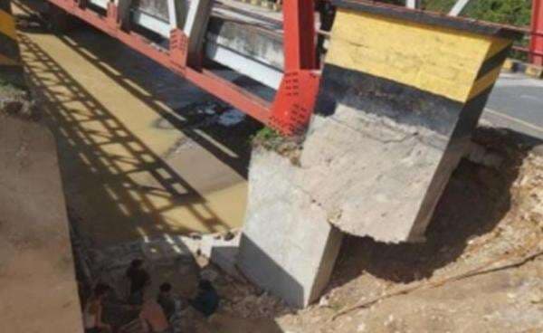 Kementerian PU Pulihkan 263 Titik Longsor dan 14 Jalan Putus di Sumut Kementerian PU Pulihkan 263 Titik Longsor dan 14 Jalan Putus di Sumut