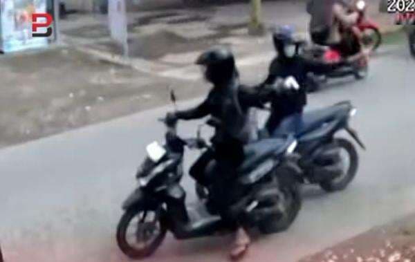 Beraksi Siang Bolong, Komplotan Maling Motor Todongkan Pistol ke Warga Cikarang Timur Beraksi Siang Bolong, Komplotan Maling Motor Todongkan Pistol ke Warga Cikarang Timur