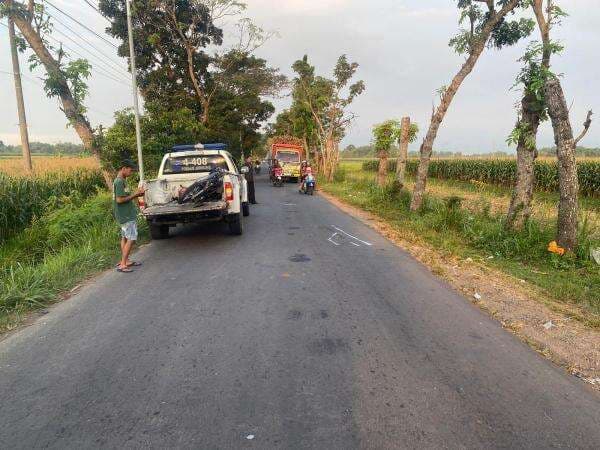 Kecelakaan Maut di Jombang, Pegawai Minimarket Tewas Usai Tabrak Truk, Begini Kronologinya Kecelakaan Maut di Jombang, Pegawai Minimarket Tewas Usai Tabrak Truk, Begini Kronologinya