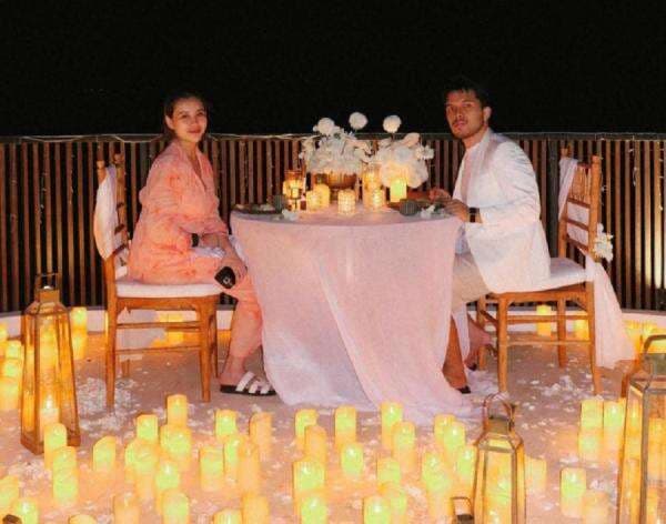 Happy Anniversary! Aaliyah Massaid Dapat Kado Mobil Mewah dari Thariq Halilintar Happy Anniversary! Aaliyah Massaid Dapat Kado Mobil Mewah dari Thariq Halilintar