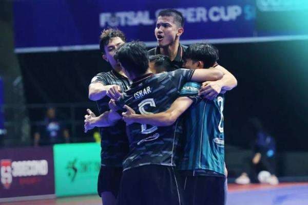 Cosmo JNE ke Final Futsal Super Cup 2025 Usai Singkirkan Black Steel Papua Lewat Drama Penalti Cosmo JNE ke Final Futsal Super Cup 2025 Usai Singkirkan Black Steel Papua Lewat Drama Penalti