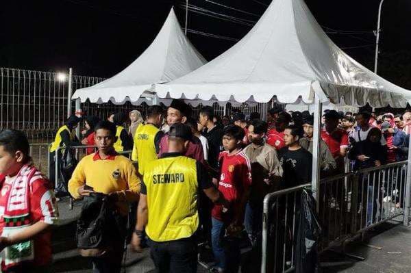 2.100 Personel Gabungan Amankan Laga Timnas Indonesia Vs China Taipei di GBT Surabaya 2.100 Personel Gabungan Amankan Laga Timnas Indonesia Vs China Taipei di GBT Surabaya