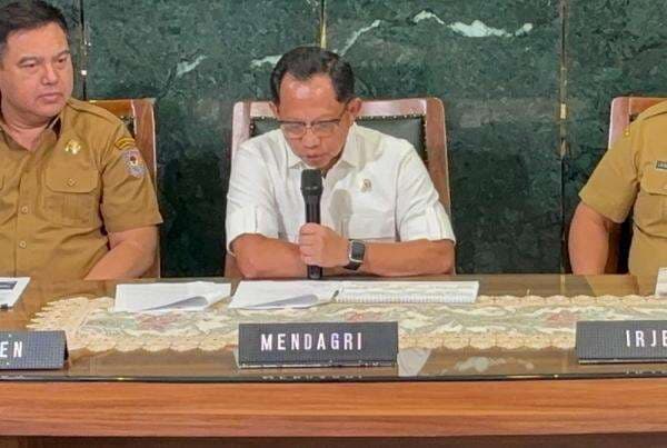 Mendagri Ungkap Alasan Bupati Aceh Selatan Umrah Saat Bencana: Punya Nazar Mendagri Ungkap Alasan Bupati Aceh Selatan Umrah Saat Bencana: Punya Nazar