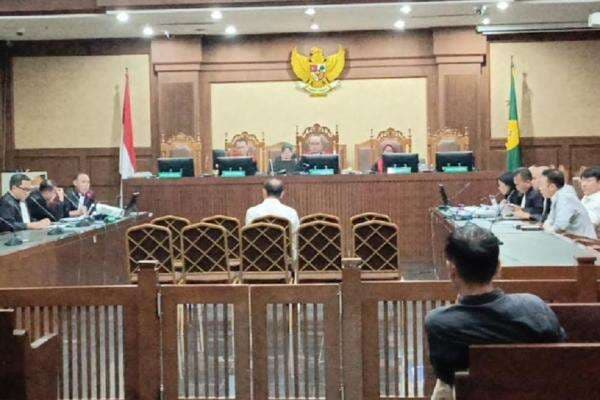 Hakim Ingatkan Tersangka Bea Cukai Tak Berdusta: Di Akhirat Nanti Masuk Neraka Hakim Ingatkan Tersangka Bea Cukai Tak Berdusta: Di Akhirat Nanti Masuk Neraka