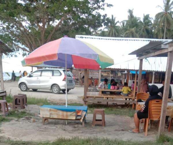 Sambut Tahun Baru Polo Pantai Ramai Pengunjung Sambut Tahun Baru Polo Pantai Ramai Pengunjung