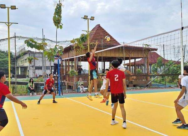 Rektor Unigoro Cup 2025 Resmi Dimulai, 56 Tim Bola Voli Bersaing Sengit di Babak Penyisihan Rektor Unigoro Cup 2025 Resmi Dimulai, 56 Tim Bola Voli Bersaing Sengit di Babak Penyisihan