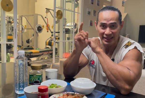 10 Makanan Ini Wajib Dijauhi jika Ingin Awet Muda Menurut Ade Rai, Nomor 1 Susah Banget! 10 Makanan Ini Wajib Dijauhi jika Ingin Awet Muda Menurut Ade Rai, Nomor 1 Susah Banget!