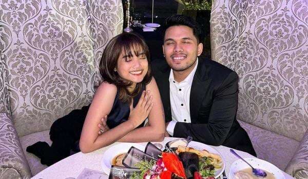 Adu Koleksi Mobil Fuji vs Thariq Halilintar Adu Koleksi Mobil Fuji vs Thariq Halilintar