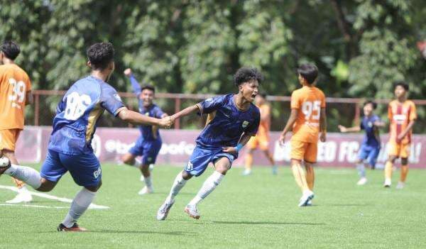 Persib U18 Pastikan Tempat di 8 Besar EPA Liga 1 Usai Kalahkan Borneo FC Persib U18 Pastikan Tempat di 8 Besar EPA Liga 1 Usai Kalahkan Borneo FC