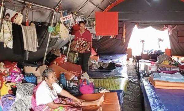 Pengungsi Erupsi Gunung Lewotobi Terancam Kelaparan, Warga Minta Bantuan Pemda Pengungsi Erupsi Gunung Lewotobi Terancam Kelaparan, Warga Minta Bantuan Pemda