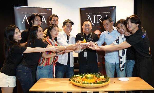 Sinetron AIRA Resmi Tayang, MNC Pictures Gelar Syukuran dan Nobar Episode Perdana Sinetron AIRA Resmi Tayang, MNC Pictures Gelar Syukuran dan Nobar Episode Perdana
