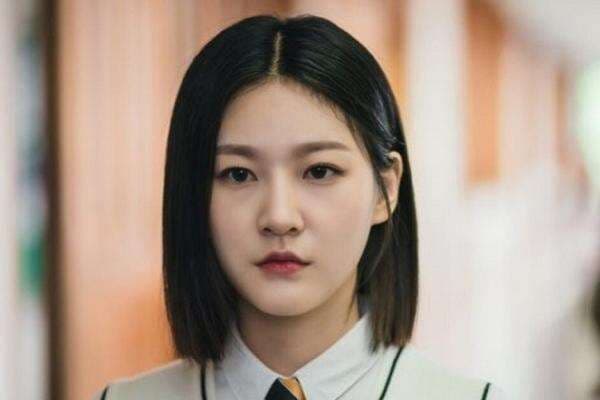 Agensi Kim Soo Hyun 2 Kali Ancam Kim Sae Ron, Netizen Bingung soal Ganti Rugi Queen Of Tears Agensi Kim Soo Hyun 2 Kali Ancam Kim Sae Ron, Netizen Bingung soal Ganti Rugi Queen Of Tears