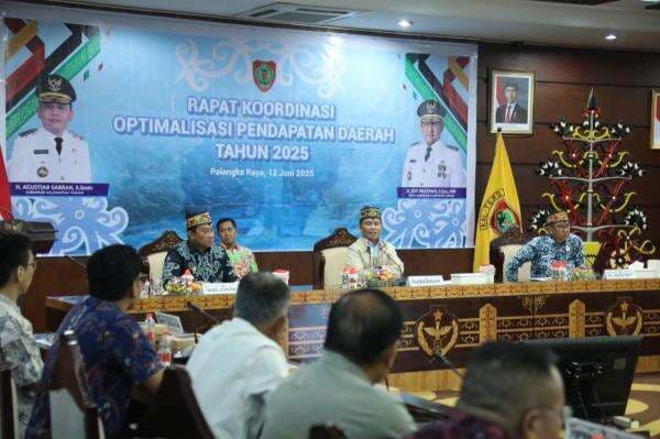 Agustiar Sabran Tegas: Pajak Perusahaan di Kalteng Harus Tepat Waktu! Agustiar Sabran Tegas: Pajak Perusahaan di Kalteng Harus Tepat Waktu!