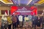 Agustiar Sabran-Edy Pratowo Resmi Ditetapkan Jadi Gubernur dan Wagub Kalteng Agustiar Sabran-Edy Pratowo Resmi Ditetapkan Jadi Gubernur dan Wagub Kalteng