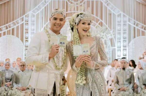 Ahmad Dhani Klaim Ngunduh Mantu Al Ghazali Bakal Jadi Pesta Termewah Sepanjang Masa Ahmad Dhani Klaim Ngunduh Mantu Al Ghazali Bakal Jadi Pesta Termewah Sepanjang Masa