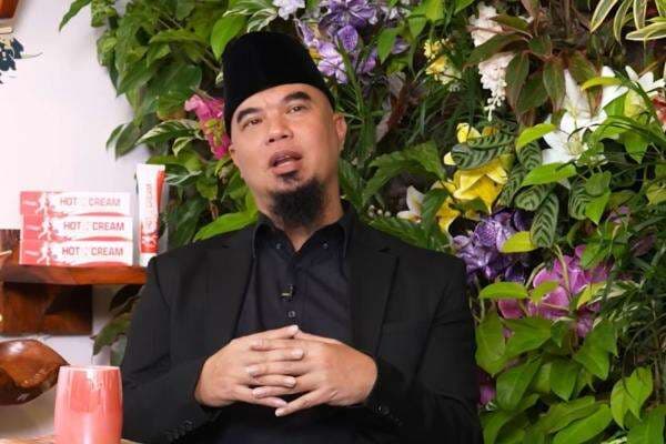 Ahmad Dhani Sebut Pernah Dilempar Remote TV oleh Maia Estianty, Disaksikan El Rumi Ahmad Dhani Sebut Pernah Dilempar Remote TV oleh Maia Estianty, Disaksikan El Rumi