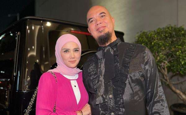 Terungkap Alasan Ahmad Dhani dan Mulan Jameela Golput di Pilkada DKI Jakarta 2024 Terungkap Alasan Ahmad Dhani dan Mulan Jameela Golput di Pilkada DKI Jakarta 2024