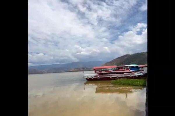 Viral Video Air Danau Toba Berwarna Keruh, Pertanda Apa? Viral Video Air Danau Toba Berwarna Keruh, Pertanda Apa?