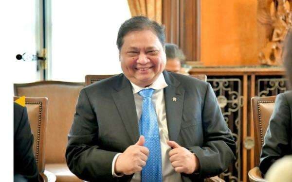 Airlangga Ungkap Capaian Ekonomi di 10 Bulan Pemerintahan Prabowo Airlangga Ungkap Capaian Ekonomi di 10 Bulan Pemerintahan Prabowo