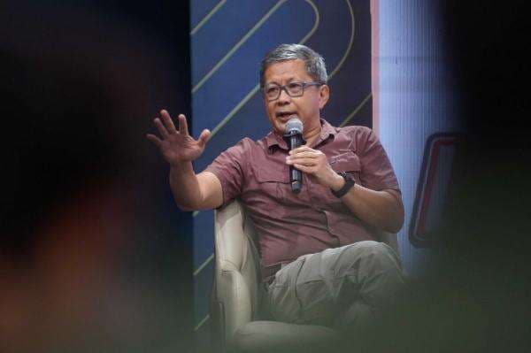 Sindir PSI, Rocky Gerung: Perkumpulan Anak Muda, Calon Ketuanya Orang Tua Sindir PSI, Rocky Gerung: Perkumpulan Anak Muda, Calon Ketuanya Orang Tua