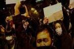Aksi Protes Kertas Putih Refleksikan Masalah Mendalam di China Aksi Protes Kertas Putih Refleksikan Masalah Mendalam di China