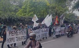 Aksi Rawamangun Bergerak, Ratusan Mahasiswa dan Sivitas Akademika Long March ke Jalan