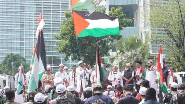 Aksi Bela Palestina di Jakarta, Massa Desak AS Setop Dukung Israel Aksi Bela Palestina di Jakarta, Massa Desak AS Setop Dukung Israel