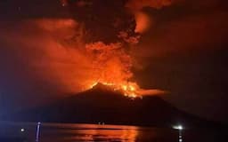 Aktivitas Vulkanik Gunung Ruang Masih Tinggi, Kementerian ESDM Imbau Masyarakat Tetap Waspada