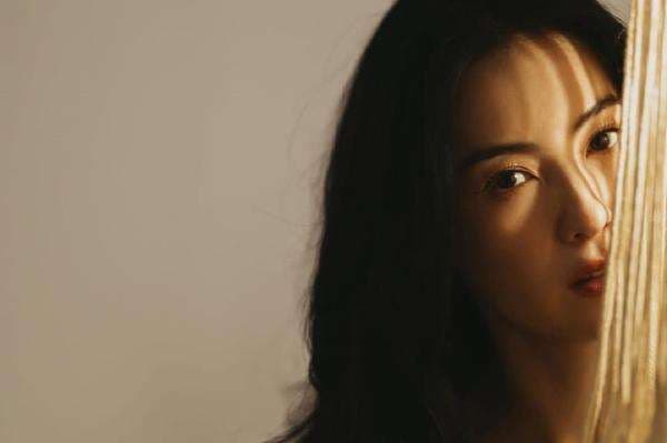 Aktris Cecilia Cheung Syok Berat usai Tahu Sang Putra Pacari Perempuan Lebih Tua 29 Tahun Aktris Cecilia Cheung Syok Berat usai Tahu Sang Putra Pacari Perempuan Lebih Tua 29 Tahun