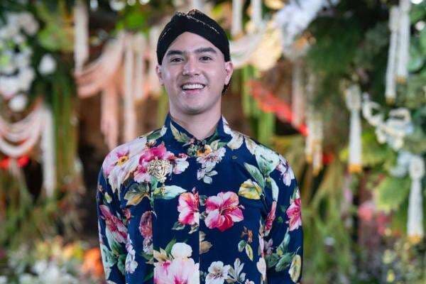 Al Ghazali Tulis Pesan Haru Jelang Akad Nikah: Sebuah Langkah Menuju Lembaran Baru Al Ghazali Tulis Pesan Haru Jelang Akad Nikah: Sebuah Langkah Menuju Lembaran Baru