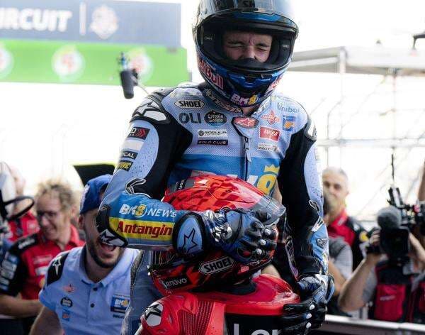 Gigi DallIgna Terkesima Marc Marquez dan Adiknya Bersinar di MotoGP Thailand 2025: Ini Pertama Kali Terjadi! Gigi DallIgna Terkesima Marc Marquez dan Adiknya Bersinar di MotoGP Thailand 2025: Ini Pertama Kali Terjadi!