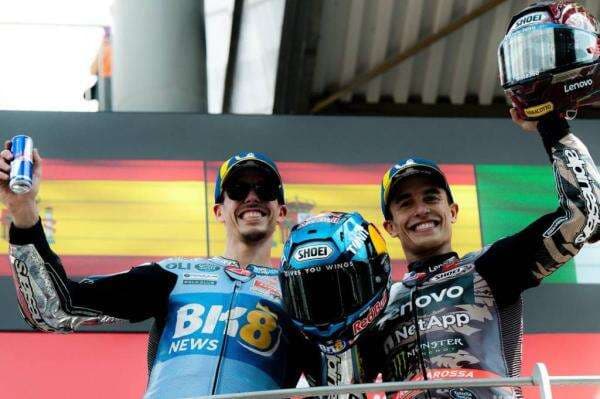 Alex Marquez Persilakan sang Kakak Tercinta Juara Dunia MotoGP 2025 Alex Marquez Persilakan sang Kakak Tercinta Juara Dunia MotoGP 2025