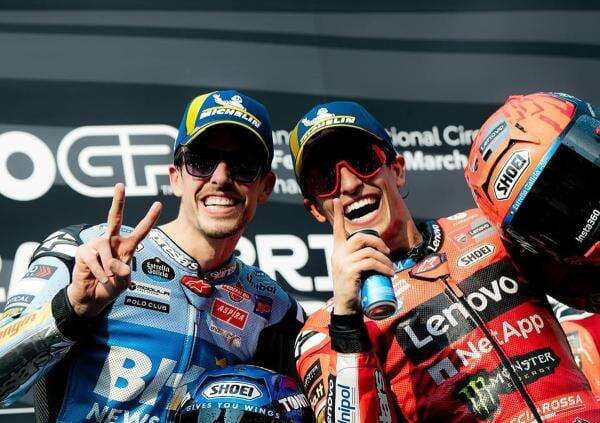 Naik Podium Bareng Marc Marquez di MotoGP Thailand 2025, Alex Marquez: Balapan Sempurna Naik Podium Bareng Marc Marquez di MotoGP Thailand 2025, Alex Marquez: Balapan Sempurna