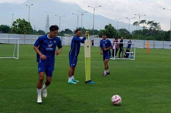Latihan Perdana bersama Persib Bandung, Alfeandra Dewangga Langsung Bilang Begini Latihan Perdana bersama Persib Bandung, Alfeandra Dewangga Langsung Bilang Begini