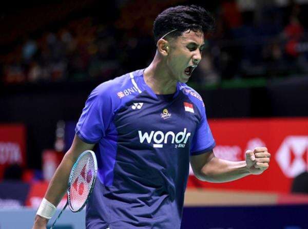 Selebrasi Alwi Farhan Juara Macau Open 2025: Sujud Syukur hingga Pacu Jalur! Selebrasi Alwi Farhan Juara Macau Open 2025: Sujud Syukur hingga Pacu Jalur!