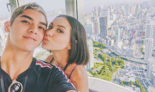 Jelang Pernikahan, Yuk Unboxing Souvenir Mewah Bridal Brunch Alyssa yang Dibagikan ke Sahabat Jelang Pernikahan, Yuk Unboxing Souvenir Mewah Bridal Brunch Alyssa yang Dibagikan ke Sahabat