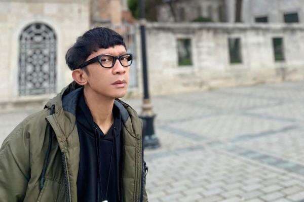 Aming Bantah sudah Hijrah, Penampilan Islami hanya Gimmick Peran Aming Bantah sudah Hijrah, Penampilan Islami hanya Gimmick Peran